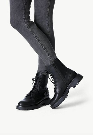 Tamaris Platform ankle boots - black