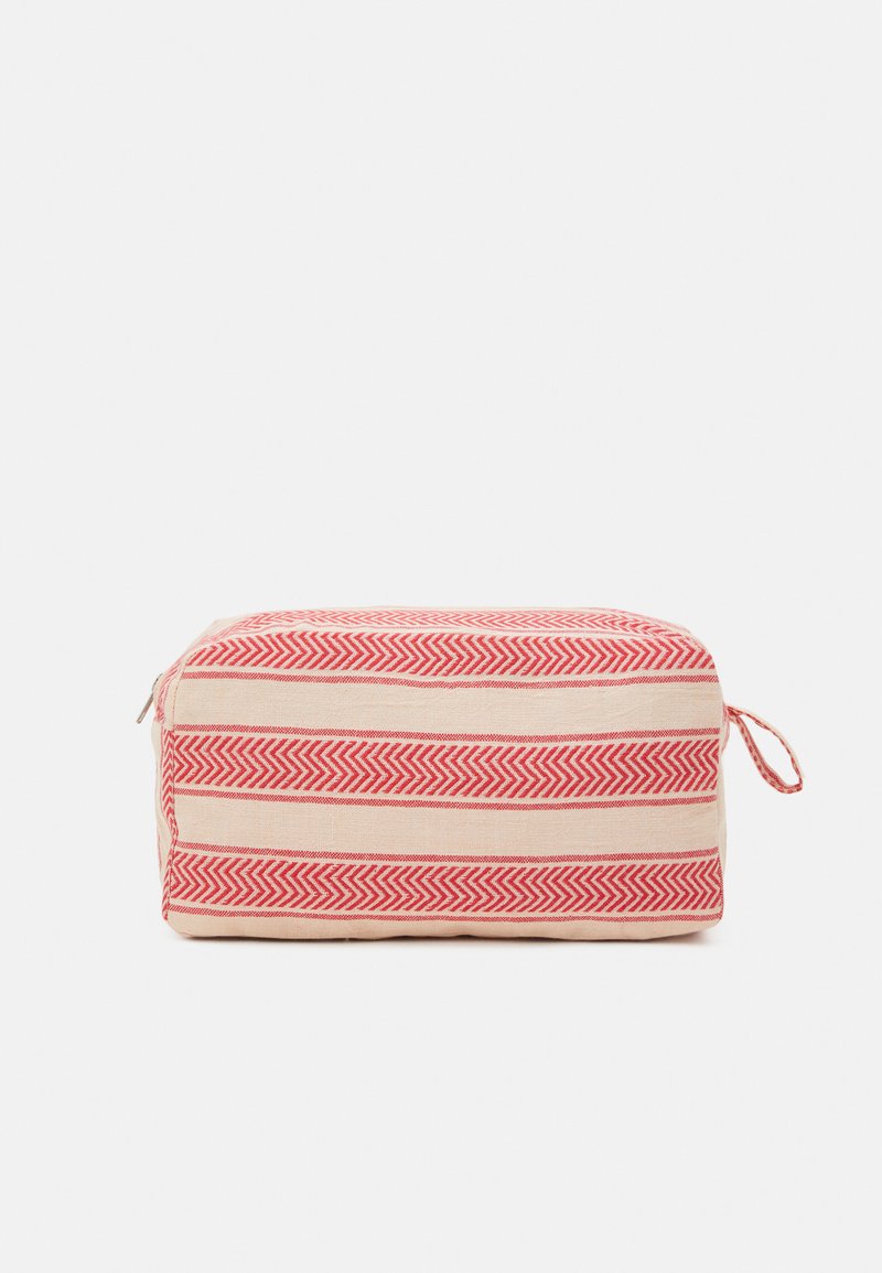 SUMMERY Copenhagen MIO TOILET BAG Trousse de toilette soft pink/saumon ZALANDO.FR