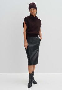 someday. BEKY SOFT - Beanie - plum