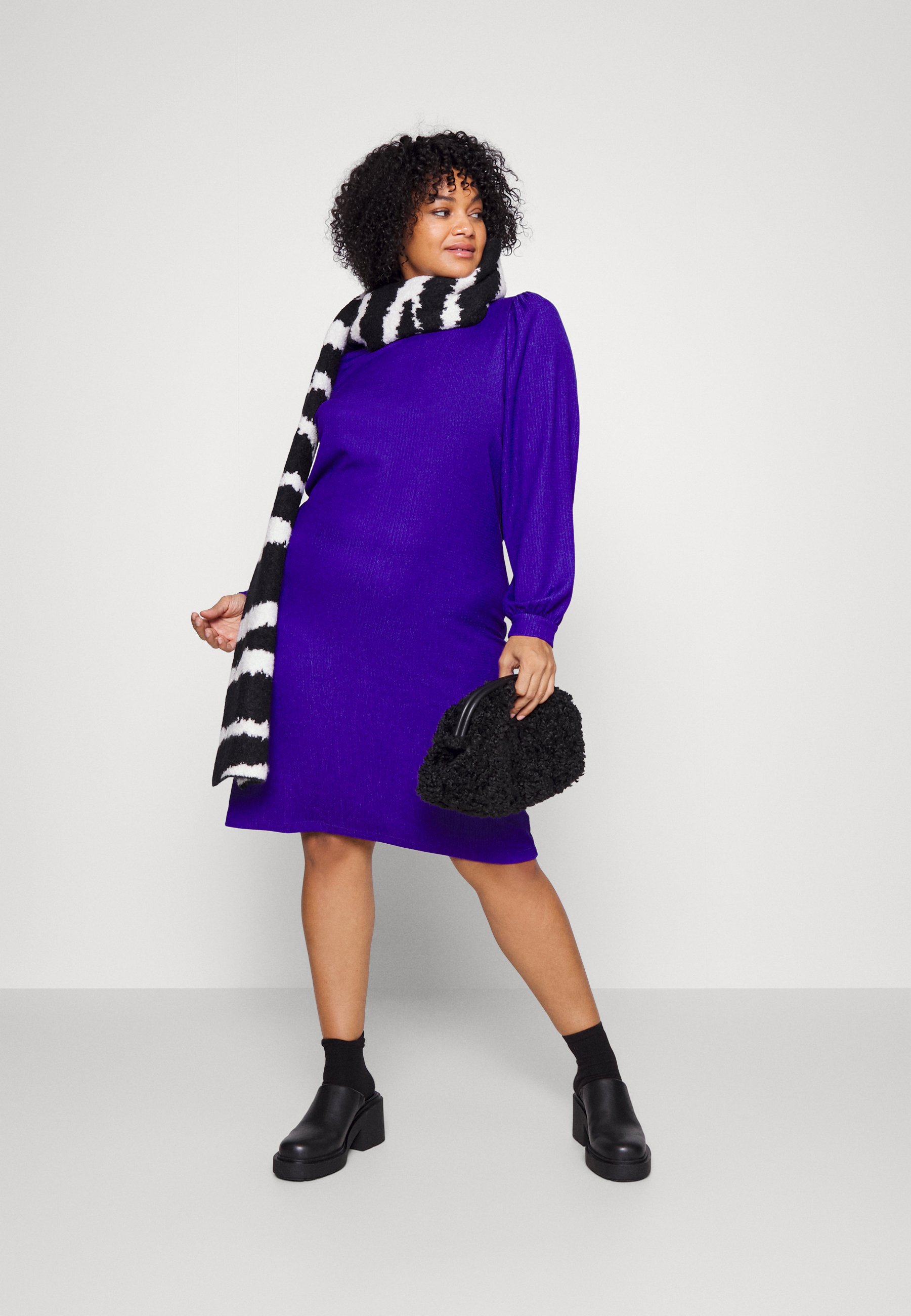 ONLY Carmakoma CARSOFIA KNEE DRESS - Jerseyjurk - deep blue/paars - Zalando .nl