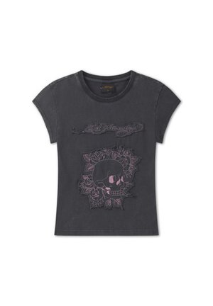 Schwarzes T-Shirt mit kurzen Ärmeln und einem pinkfarbenen Totenkopf mit Blumenmuster auf der Vorderseite sowie einem kursiven Text über der Grafik.