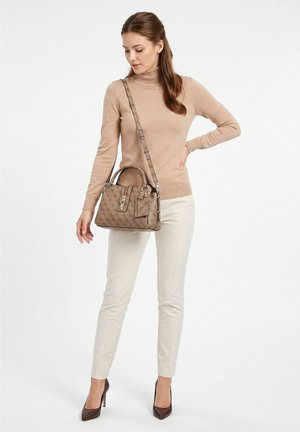 Guess, YVONNE SCHULTERTASCHE 31 CM - Handtasche - latte logo
