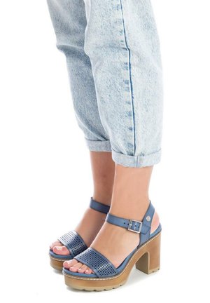 Refresh, SANDALIA DE MUJER CON TACÓN - Sandalias de tacón - azul