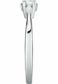 Solitaire-Verlobungsring aus poliertem Weißgold, mit einem runden Diamanten in einer Viererkralle und einem glatten, konisch zulaufenden Schenkel.