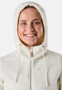 Cremefarbene Fleecejacke mit Kapuze, ausgestattet mit einem Reißverschluss und Kordelzügen. Weiche Textur ohne sichtbare Muster oder Akzente.