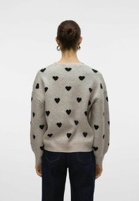 Vero Moda VMHEART PULLOVER - Pullover - plaza taupe