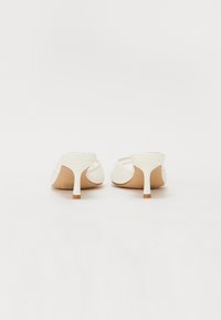 RAID TIANA - Chaussons - white