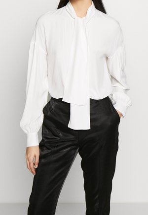 Blusa - white