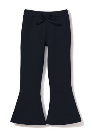 - Spodnie materiałowe