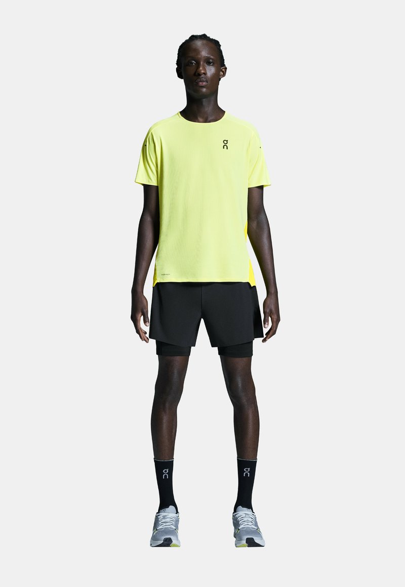 On - 5 PERFORMANCE 2/1 - Shorts - black, Enlarge