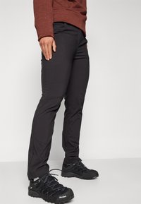 Salewa FANES LIGHT PANT - Pantalon classique - black out
