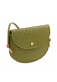 Borse a tracolla in pelle verde intrecciata con patta arrotondata, dettagli a nodo rosa e logo in oro. Design compatto con tracolla regolabile.