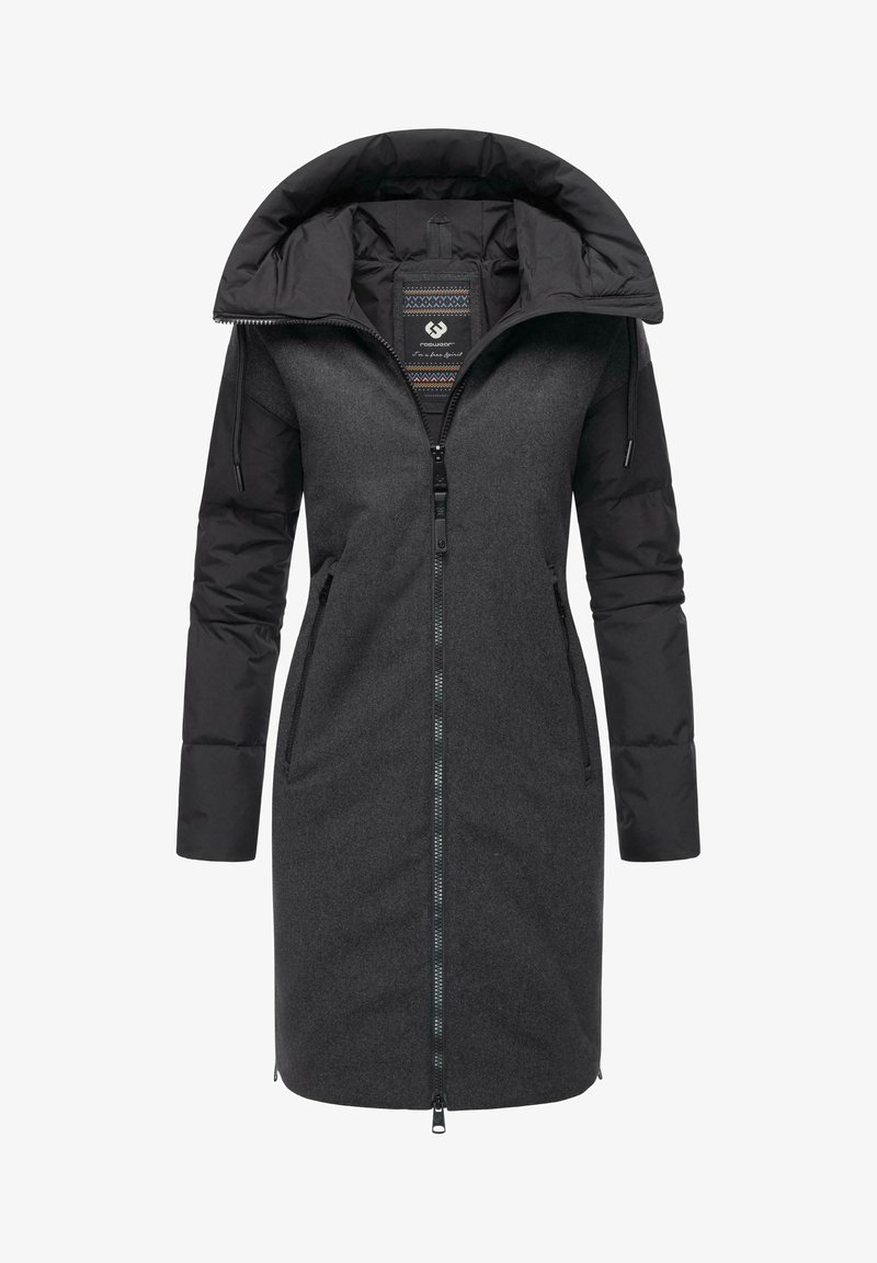 Garšs mēteli ar rāvējslēdzēju priekšpusē, izgatavots no tumši pelēka vilnas maisījuma un melniem pūkām. Ir liela kapuce un sānu kabatas.