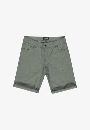 Heren shorts in een gestructureerde, donkergrijze stof met een subtiel streep patroon, voorzien van opgerolde mouwen en zijzakken. Merkenlabel zichtbaar.