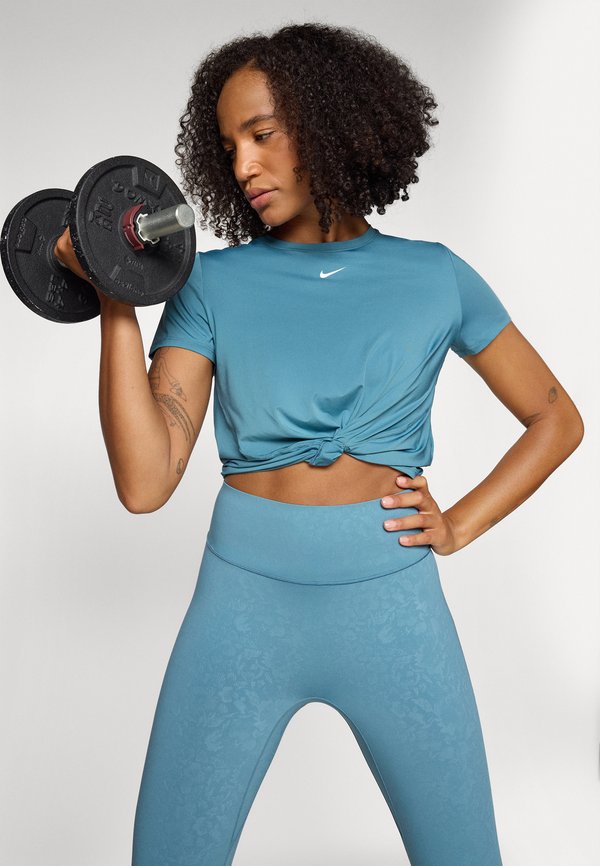 ONE  - Sports T-shirt3