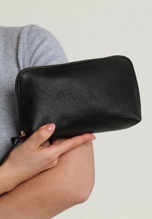 ELI - Wash bag - black
