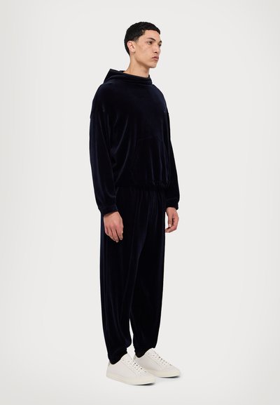 Emporio Armani PANTALONI - Treniņtērpa apakšdaļas - blu navy