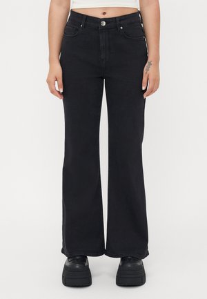 ONLHENNI LIFE - Flared jeans - washed black