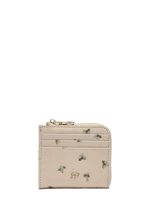 Beżowy portfel z małymi kwiatowymi nadrukami, trzema przegródkami na karty, złotym suwakiem u góry i złotym logo na środku z przodu.