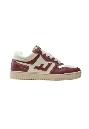 White and burgundy leather sneaker with textured accents, contrasting colors, and a beige rubber sole. Features a prominent logo and classic lace design.