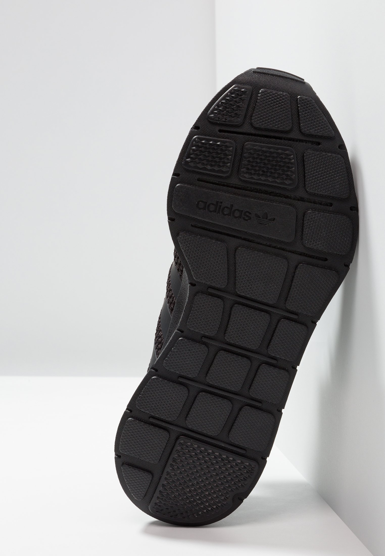 zalando adidas swift run