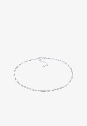 Strieborný náhrdelník s komplikovanými skrútenými očkami, hladkým povrchom a bezpečným zapínaním, navrhnutý na nastaviteľnú dĺžku.