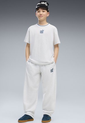 Puma, MID 90S RELAXED BARREL JOGGINGHOSE. - Pantaloni sportivi - white glow heather