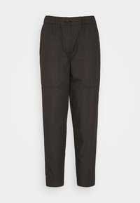 Pantalones negros de corte recto, con cintura elástica, cierre de botón y dos bolsillos laterales; confeccionados en una tela ligera para mayor comodidad.