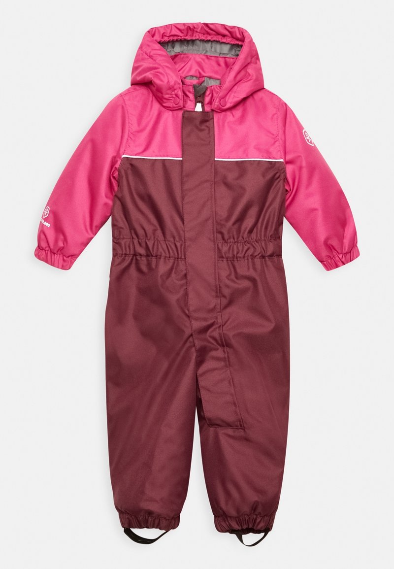 Rosa-pink und burgunderfarbene wasserdichte Latzhose mit Kapuze, elastischen Bündchen und reflektierenden Details. Glatte Textur mit einem Reißverschluss vorne.