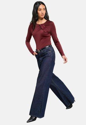 REGULAR FIT - DRAPE DETAIL - Pikkade varrukatega topp - berry red