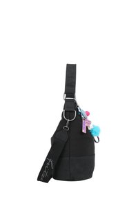 Sac à épaule en tissu noir avec une forme courbée, une surface texturée, une sangle réglable et des accents de pompons colorés et de charms.