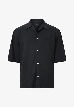 Schwarzes Kurzarmhemd aus glattem Stoff mit durchgehender Knopfleiste, ausgestattet mit einem dezent gestickten Logo auf der Brust und einem klassischen Kragen.