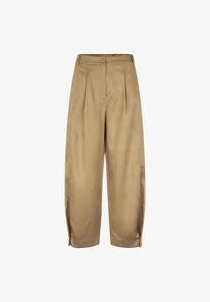 Pantaloni a gamba larga plissettati in tessuto marrone chiaro e liscio. Presentano una chiusura con bottone, vita elastica e lunghezza corta con orli risvoltati.