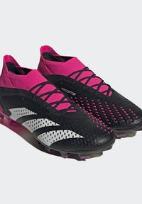 adidas Performance PREDATOR ACCURACY 1 ARTIFICIAL GRASS  - Botines de fútbol para terreno firme - core black/cloud white/team shock pink