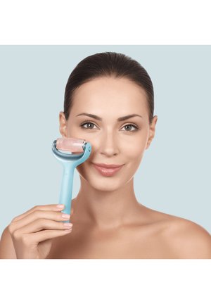 GESKE, MICRONEEDLE FACE BODY ROLLER | 9 IN 1 - Skincare tool - turquoise