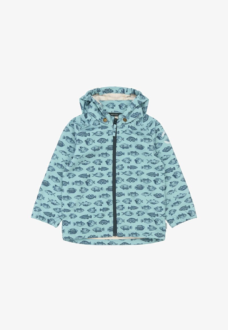 Svetlomodrá bunda s rybacím vzorom v tmavších modrých odtieňoch, kapucňa, predný zips a elastické manžety. Vyrobená z vodoodpudivého materiálu.
