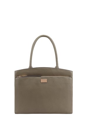 Sac à main en cuir de couleur vert pâle avec deux poignées, une poche zippée à l'avant et un accent métallique avec logo. Texture lisse avec un design structuré.