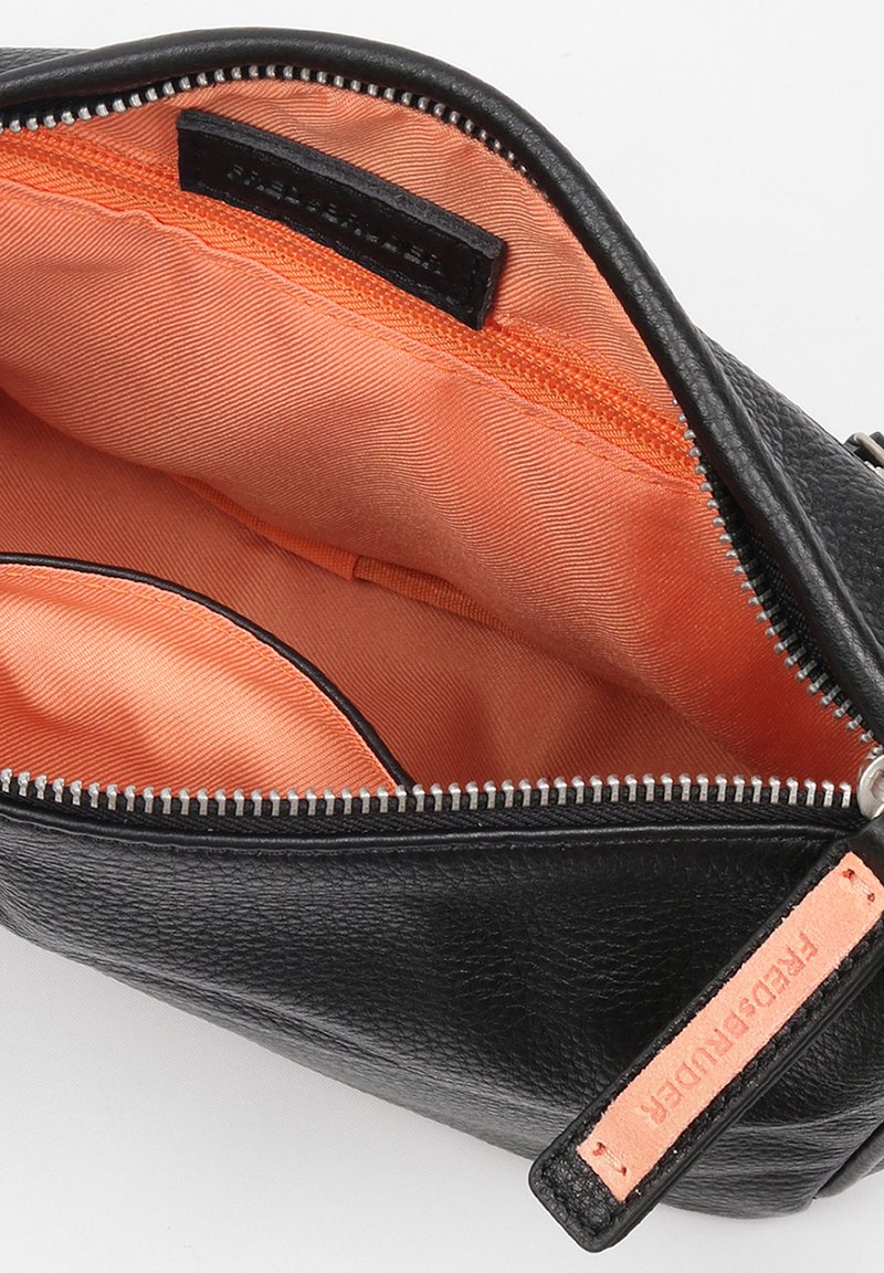 Damen Handtaschen | FREDsBRUDER MATU Umhängetasche black/schwarz - OA08228 Damen Handtaschen | FREDsBRUDER MATU Umhängetasche black/schwarz - OA08228