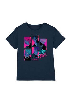 Navy cotton t-shirt featuring a graphic print of multiple illustrated faces in shades of blue and pink, with “Saja Boys” text and chain accents.