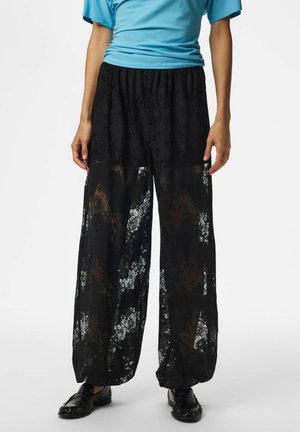 Pieces, TROUSERS PCNORINNE BALLOON LACE - Pantalon classique - black