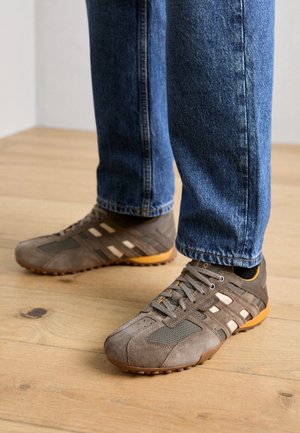 UOMO SNAKE - Trainers - dove grey/light taupe