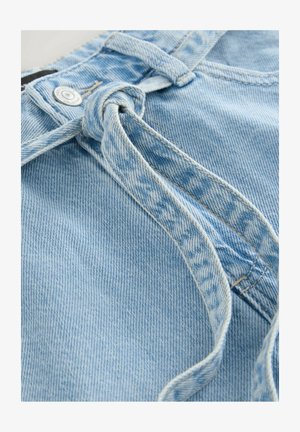 Next Lühikesed teksad - bleach