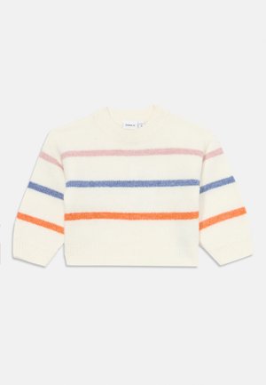 Pull en maille créme de couleur crème pour bébé avec des rayures horizontales roses, violettes et orange et des manches longues.