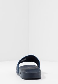 Thumbnail Image 4