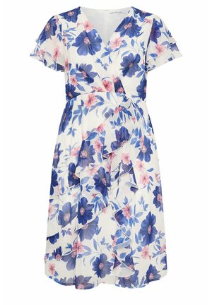 Biała sukienka kopertowa z niebieskim i różowym kwiatowym nadrukiem, falbankowymi rękawkami i kaskadowym zdobieniem z falban na przodzie i po dolnym brzegu.