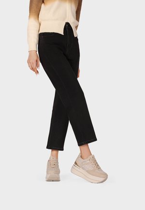 Queen Helena, X35-31 - Sneakers basse - beige