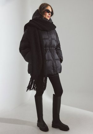 Škornji s platformo - black