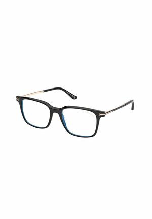 Czarne prostokątne okulary z cienkimi metalowymi zausznikami i soczewkami filtrującymi niebieskie światło, ustawione pod kątem na białym tle.