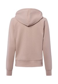 Kapturowa bluza w miękkim beżowym materiale, z długimi rękawami, luźnym krojem oraz ściągaczami przy mankietach, bez widocznych wzorów czy akcentów.