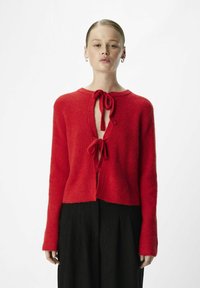 Object OBJPARVI NOOS - Cardigan - flame scarlet